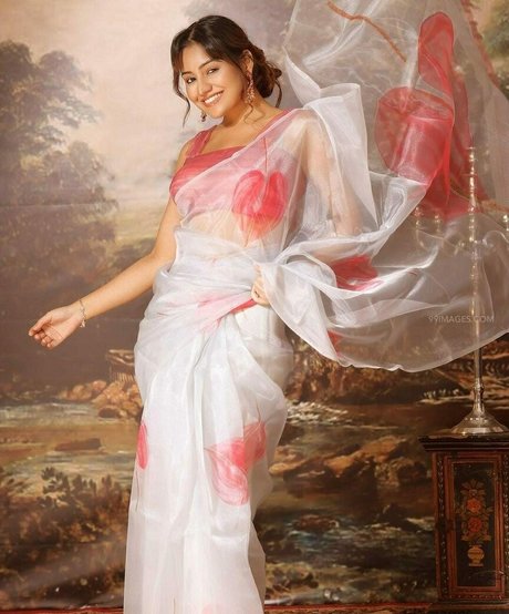 Simran Kaur Hundal haut de star du porno galeries