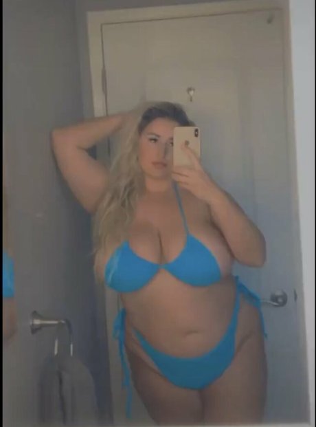 Lo Sangstaaa erotic pornstar pictures