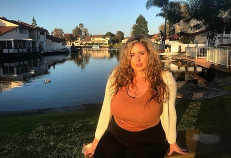 Lo Sangstaaa estrella erótica imágenes