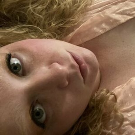 tryingthehotwifelife naked pornstar pictures