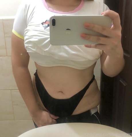 babyygurrl arte estrella porno fotos