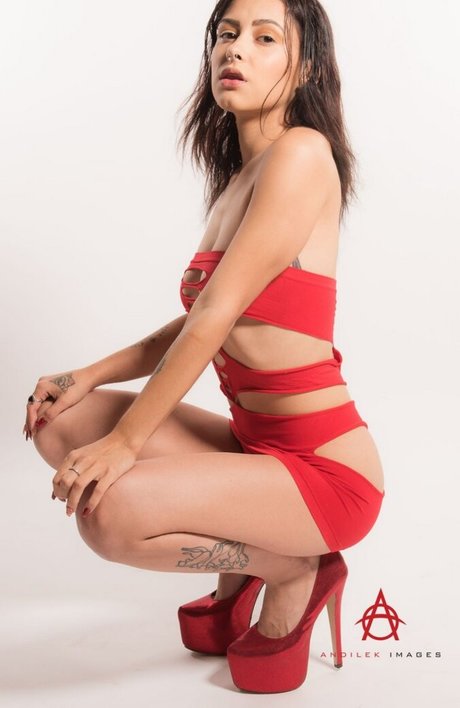 Peyton Rhodes modelo xxx galerías