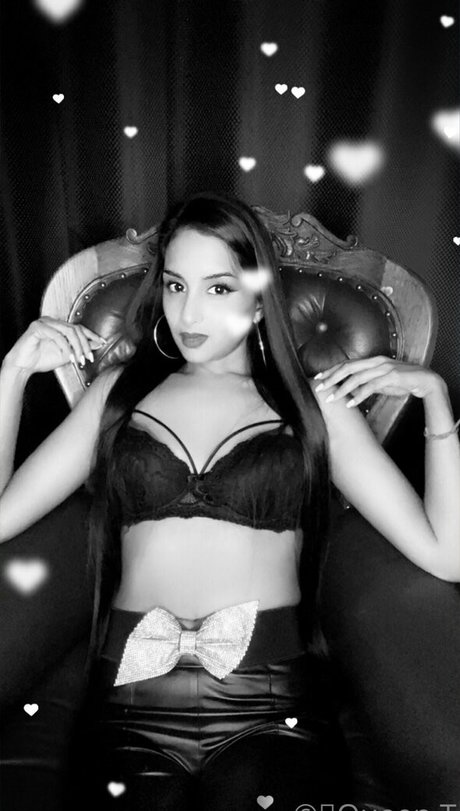 thequeentrish modelo xxx archivo