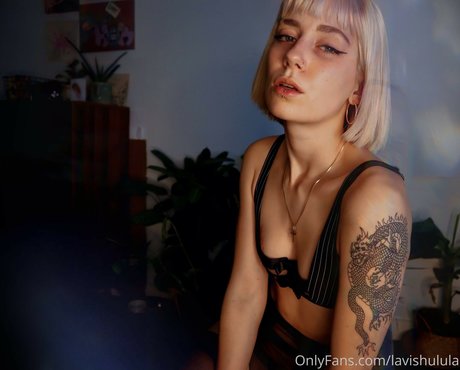 lavishulula modelo agradable archivo