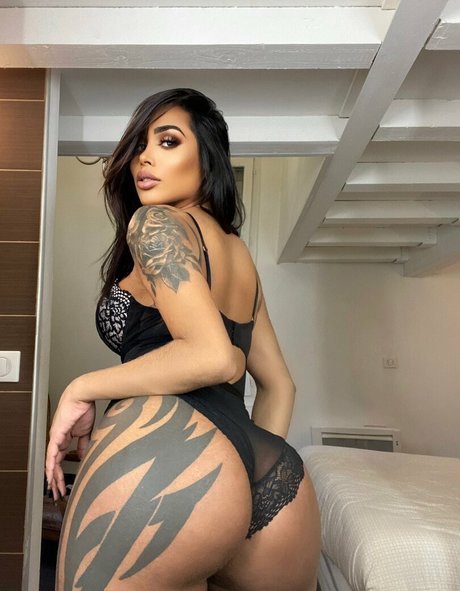 Alessandra Alfieri naked star picture