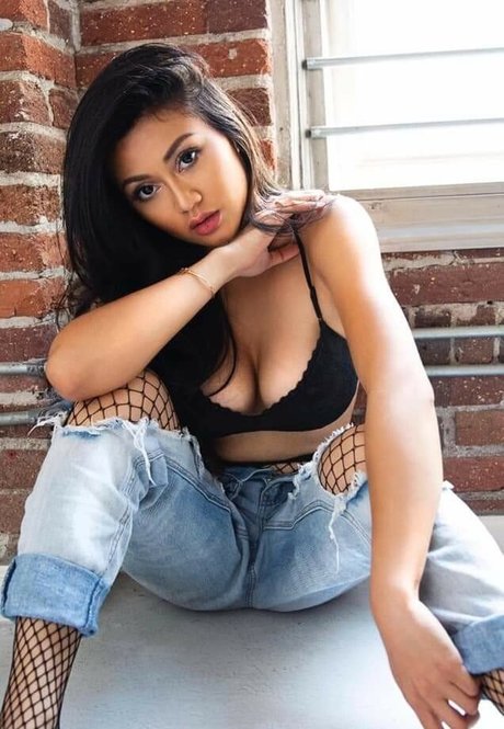 Cambodian star du porno exclusive photos