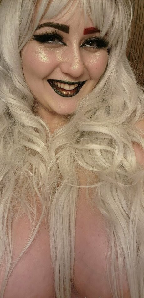 grosse MILF ébène OnlyFans libre nu photo