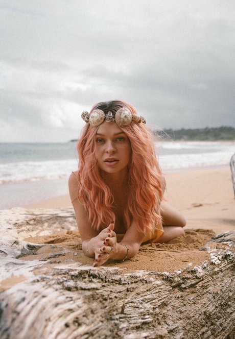 freyaannerayy model beautiful photos