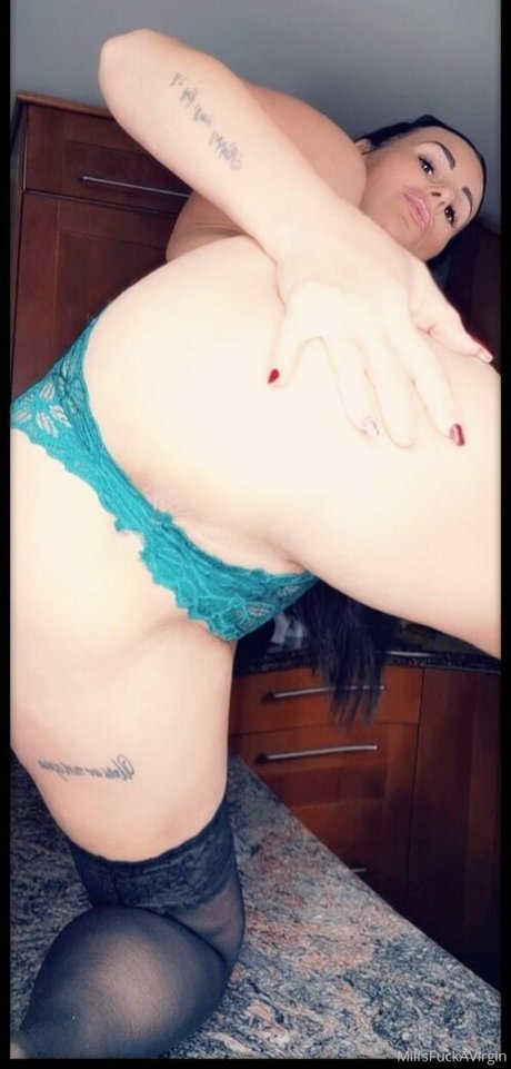 milfsfuckavirgin étoile érotique collection