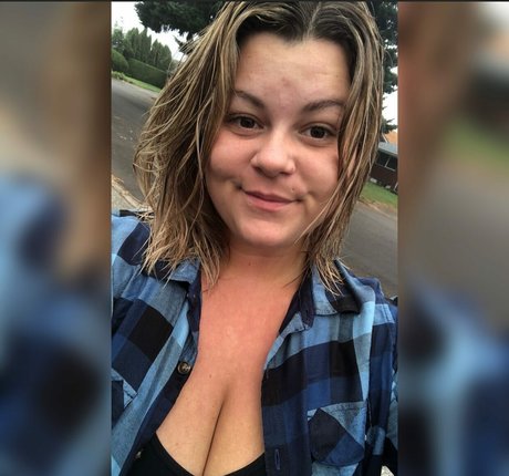 plussize andfine modèle artistique image