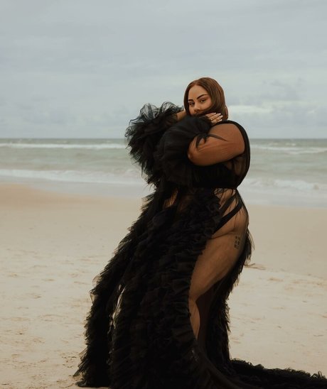 Antonia Waerea Adams modelo sexual foto