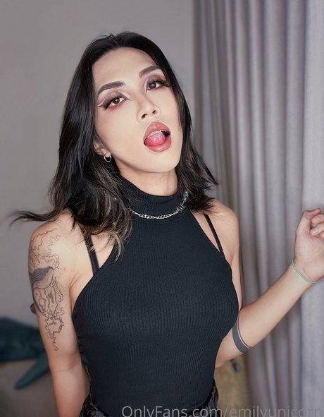 Emily Yunicorn estrella hd galerías