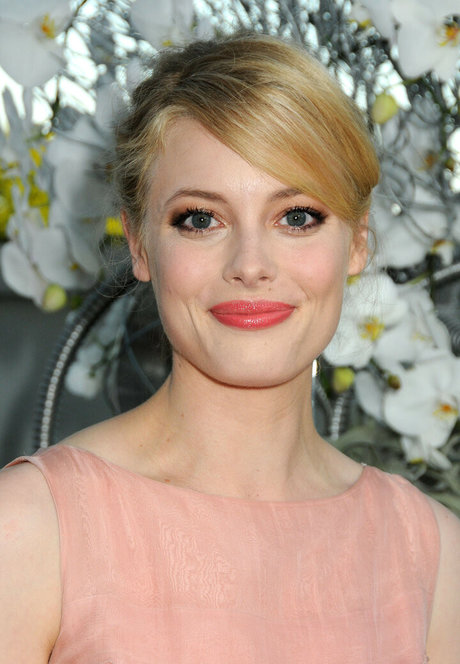 Gillian Jacobs naked actress pics
