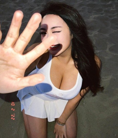 Rebecca Liu star du porno gratuit galeries