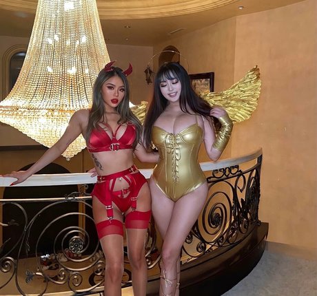 Rebecca Liu étoile sympa galeries