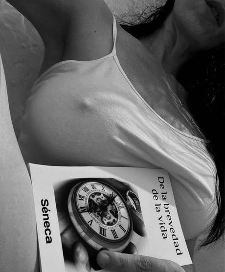 Castiza Vixens modelo sexual fotos