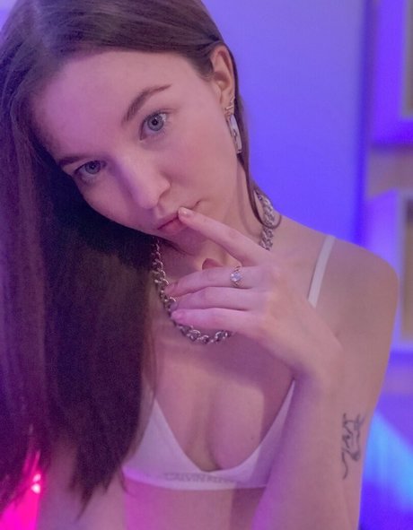 lily mint star du porno hd photo