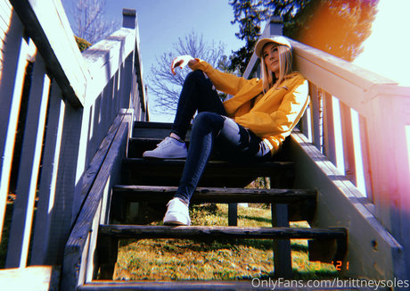 brittneysoles modèle nu image