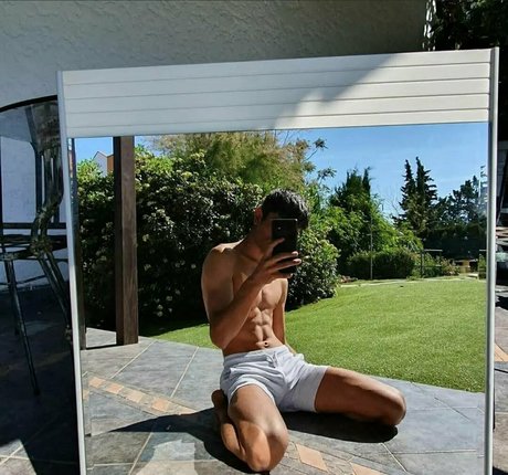 aladdintwink model xxx gallery
