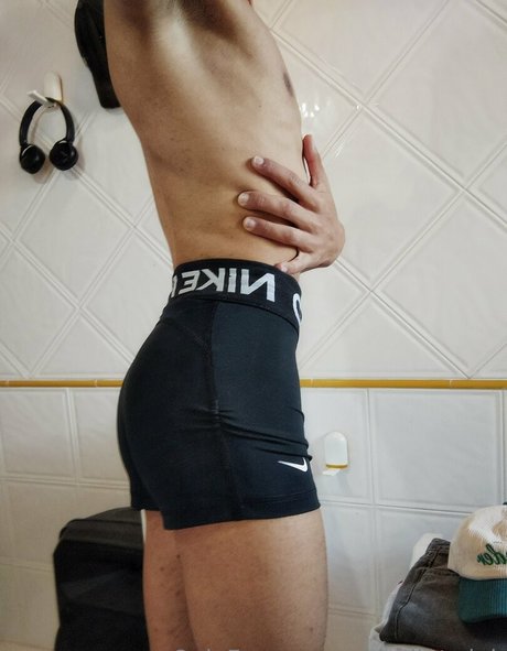 aladdintwink pornstar erotic images