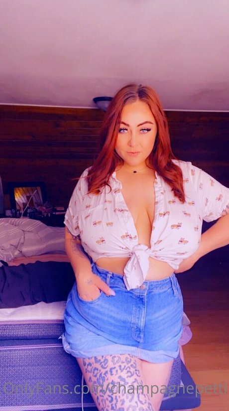 champagnepetti sexe de star du porno img