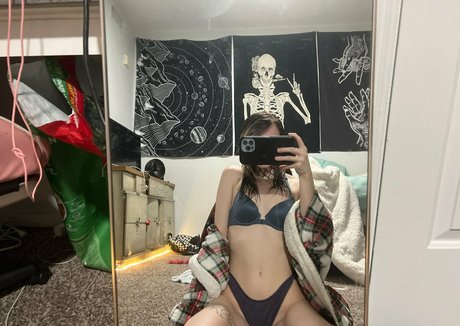 Wallfartss modèle érotique img