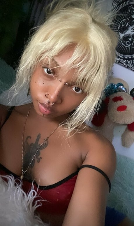 Crazyaniya haut de star du porno galerie