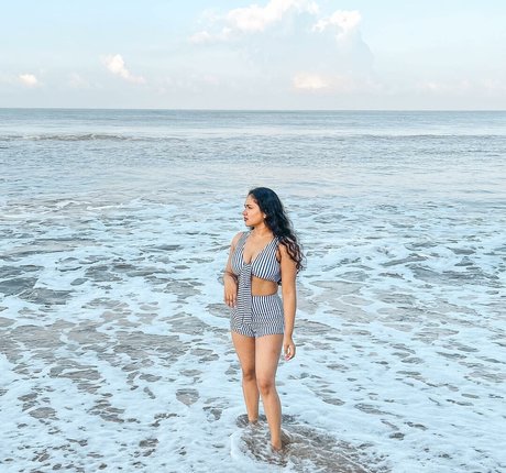 Nimesha Jayarathne sexe star du porno galeries