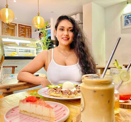 Nimesha Jayarathne actrice porno image