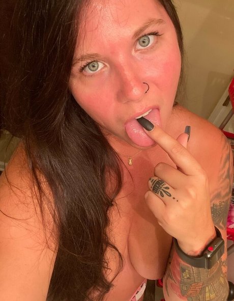 spookshowbabyyyy actrice pornographique des photos