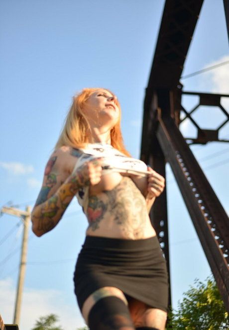 bobbibamf perfect model img