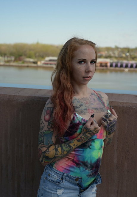 bobbibamf nude actress img