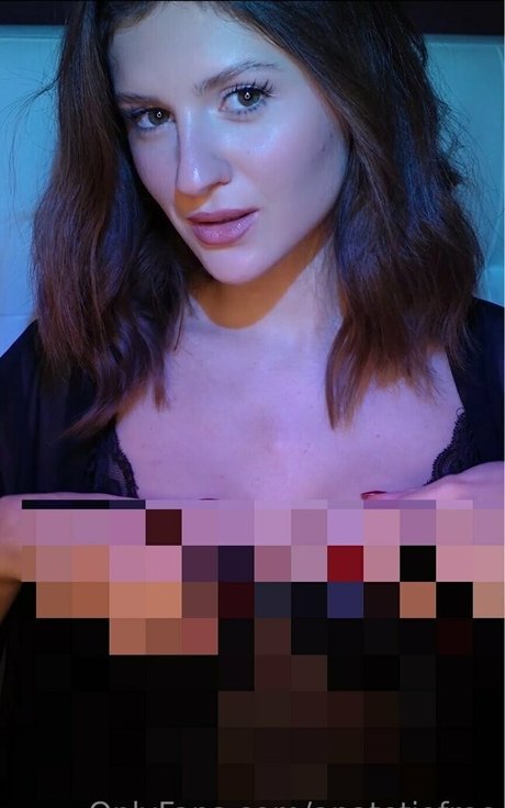 anatetiofree modelo desnudos foto