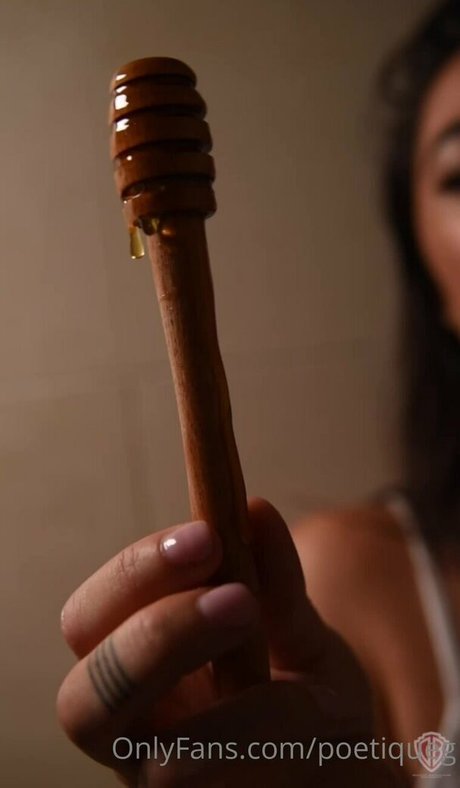 Poetiquegirl bonita estrella archivo