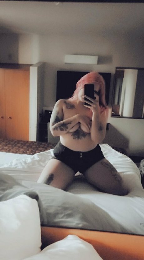 strwbrry cream actrice chaude galeries