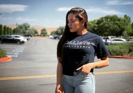 Sukh Bains modèle de haute qualité archive