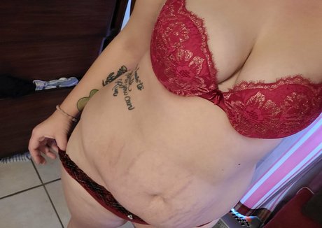 laurajaneuncensored pornographic model pic
