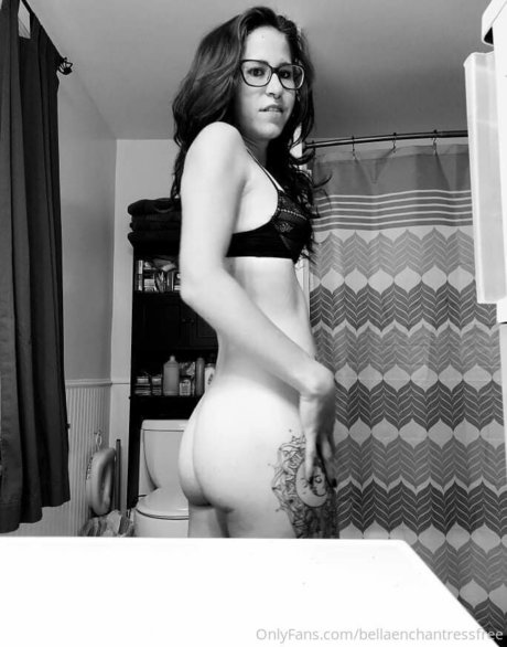 bellaenchantressfree modelo bonita galerías