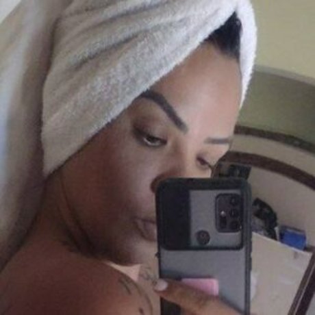 Chris Imperio naked star image