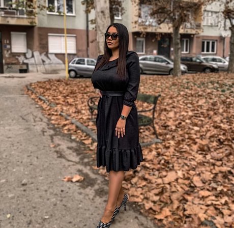 Emina Jahi mejor modelo foto