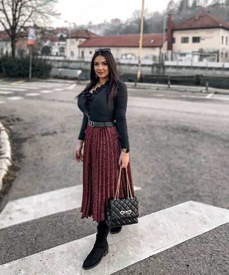 Emina Jahi actriz de arte galerías