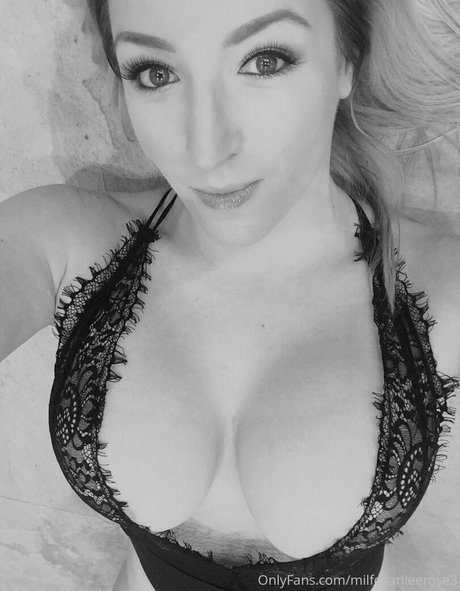 milfcharlieerose3 actrice de nus photo