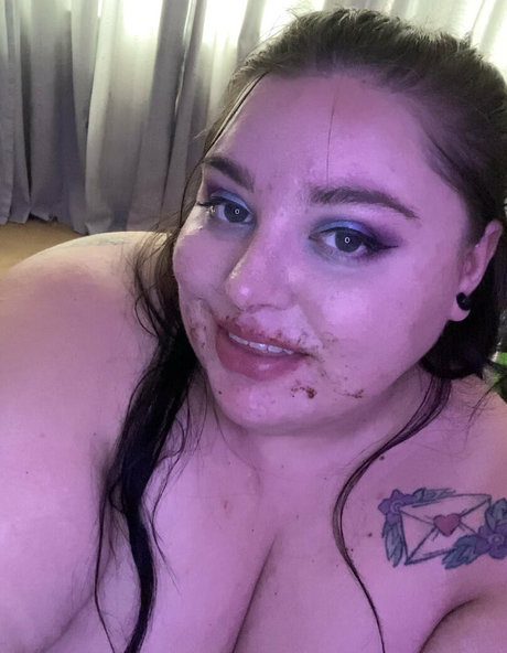 sweetaspeachesss xxx star du porno archive