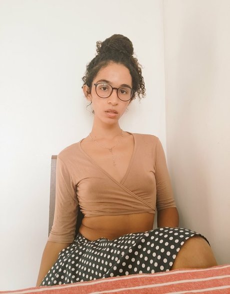 Onlyfans gay latinos agradable erótico imagen