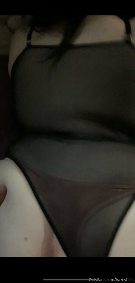 hazeybliss estrella porno de alta calidad foto