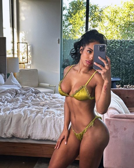 Qimmah Russo pornstar pretty galleries