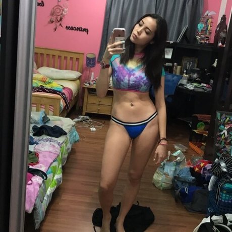 Kharina K sexy star pic