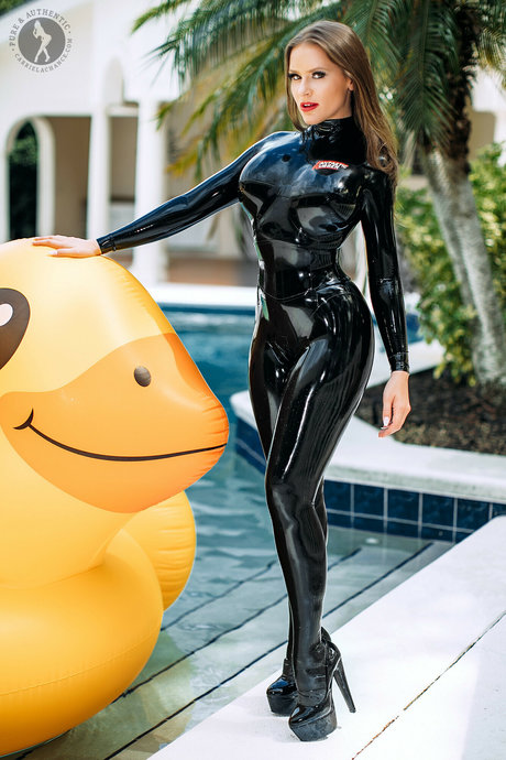 Carrie Lachance star perfect pics