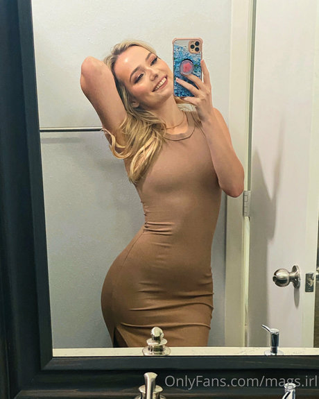 big tits mom onlyfans pretty gallery