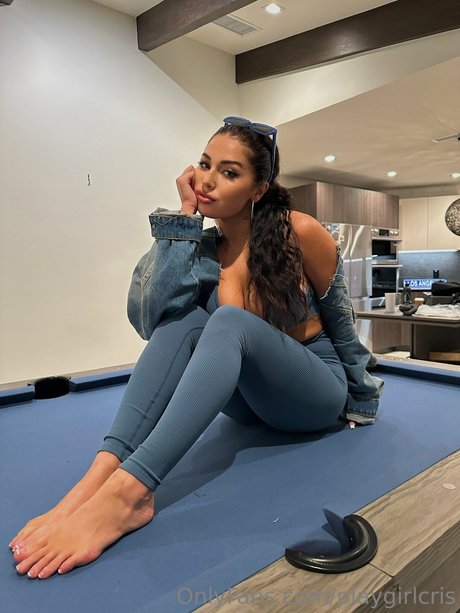 play girl cris naked star pics